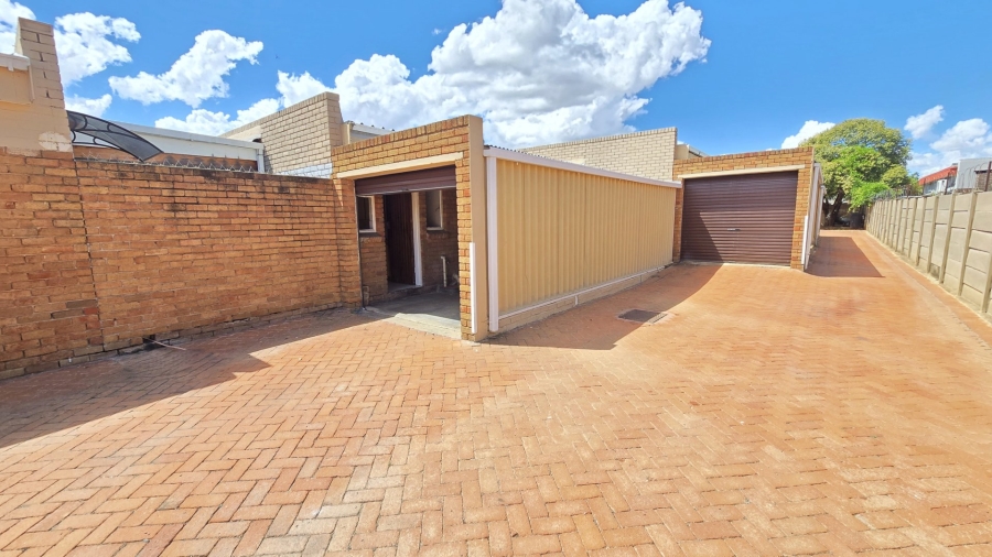 2 Bedroom Property for Sale in Fauna Free State